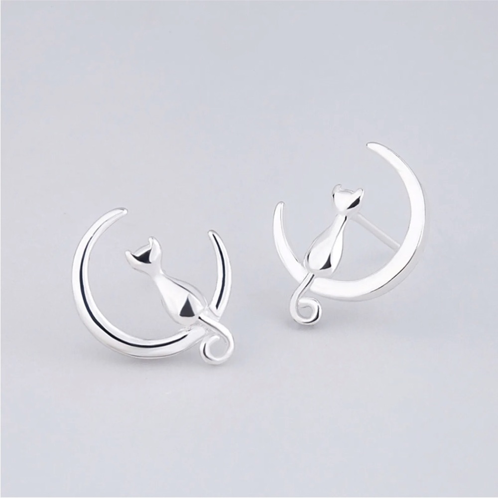 🌙 Cat on the Moon earrings